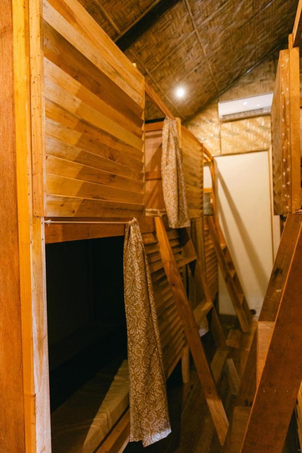 Katana Siargao Hostel Catangnan Luaran gambar